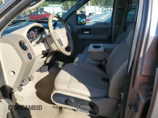 2006 Ford F-150 XLT z VIN 1FTRW02WX6KC60314, wystawiony jako Copart lot #45637705 z przebiegiem 177 615 mil mil oraz Szkoda całkowita • Salvage title. Historia ofert i sprzedaży dostępna na DreamBid. Obrazek 7.