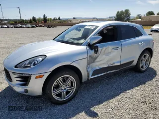 2016 Porsche Macan S with VIN WP1AB2A51GLB42904, listed as a Copart auction lot 52457525 with 67,862 mi miles and Salvage Title. Bid and sale history available at DreamBid. Image 1.