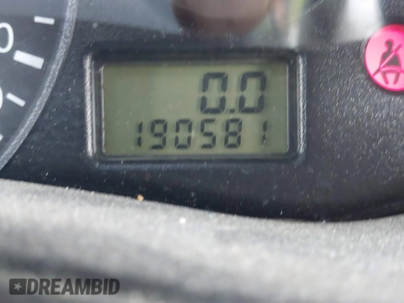 2004 Ford Focus SE with VIN 1FAFP34334W177338, listed as a IAAI auction lot 42003202 with 190,581 mi miles and . Bid and sale history available at DreamBid. Image 7.