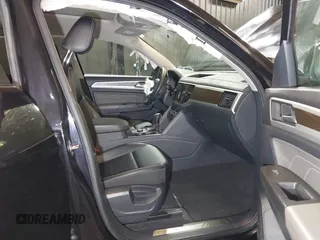 2023 Volkswagen Atlas SE с VIN 1V2KP2CA8PC514805, выставлен на аукционе IAAI как лот 41190485 с пробегом 20 639 миль миль и . История ставок и продаж доступна на DreamBid. Изображение 5.