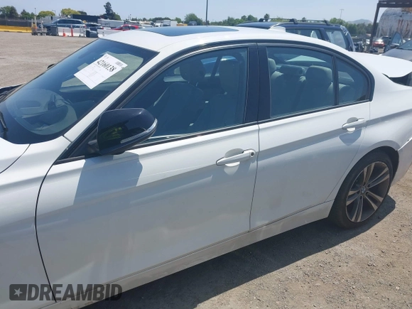 2013 BMW 3 Series 328i with VIN WBA3C1G51DNR44343, listed as a IAAI auction lot 42160138 with 72,686 mi miles. Bid and sale history available at carsss.com. Image 14.