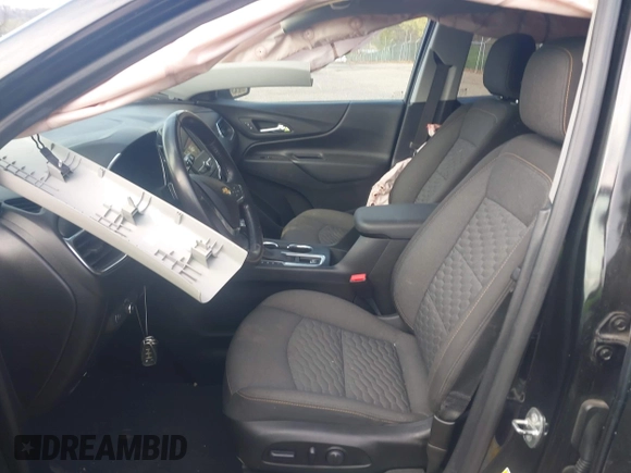2019 Chevrolet Equinox LT with VIN 2GNAXKEV4K6118943, listed as a IAAI auction lot 42075986 with 100,000 mi miles and . Bid and sale history available at carsss.com. Image 5.