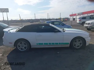2013 Ford Mustang V6 with VIN 1ZVBP8EM7D5234320, listed as a IAAI auction lot 41512045 with 113,916 mi miles and . Bid and sale history available at DreamBid. Image 13.