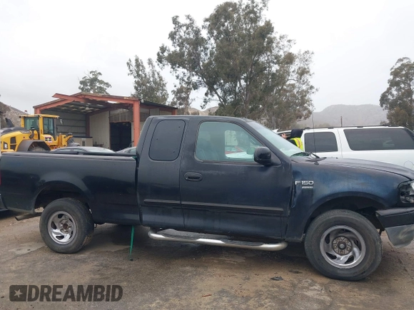 2001 Ford F-150 XL z VIN 1FTRX17L81NB78221, wystawiony jako IAAI lot #41571965 z przebiegiem 171 094 mil mil oraz . Historia ofert i sprzedaży dostępna na DreamBid. Obrazek 13.