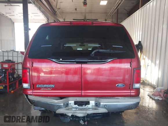 2001 Ford Excursion Limited с VIN 1FMSU43F81EC39431, выставлен на аукционе IAAI как лот 41298572 с пробегом 235 506 миль миль и . История ставок и продаж доступна на DreamBid. Изображение 17.