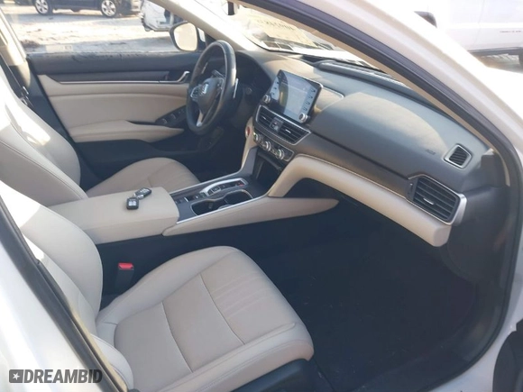 2022 Honda Accord Hybrid Touring with VIN 1HGCV3F94NA000205, listed as a IAAI auction lot 40924838 with 65,516 mi miles. Bid and sale history available at carsss.com. Image 5.