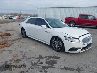 2017 Lincoln Continental Select with VIN 1LN6L9TK3H5605885, listed as a IAAI auction lot 41123925 with 142,077 mi miles. Bid and sale history available at carsss.com. Image 1.