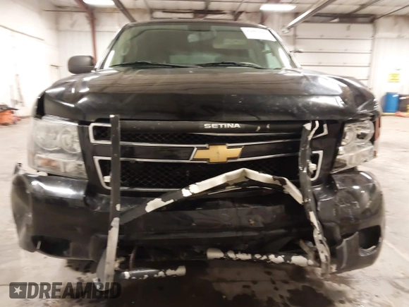 2013 Chevrolet Tahoe Commercial z VIN 1GNSK2E01DR331721, wystawiony jako IAAI lot #42093449 z przebiegiem 178 731 mil mil oraz . Historia ofert i sprzedaży dostępna na DreamBid. Obrazek 12.