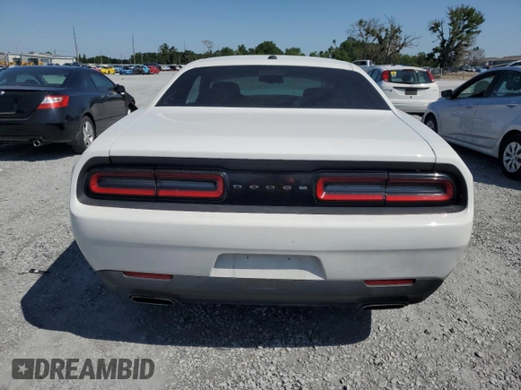 2016 Dodge Challenger SXT z VIN 2C3CDZAG5GH344757, wystawiony jako Copart lot #52192205 z przebiegiem 69 305 mil mil oraz Szkoda całkowita • Salvage title. Historia ofert i sprzedaży dostępna na DreamBid. Obrazek 6.