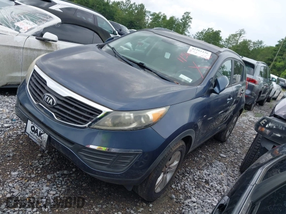 2013 Kia Sportage LX z VIN KNDPB3A26D7412382, wystawiony jako IAAI lot #42261156 z przebiegiem 108 208 mil mil oraz . Historia ofert i sprzedaży dostępna na DreamBid. Obrazek 2.