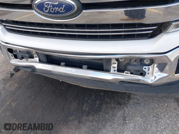 2018 Ford F-150 XL with VIN 1FTEW1CP4JKD21371, listed as a IAAI auction lot 41749582 with 190,321 mi miles. Bid and sale history available at carsss.com. Image 17.