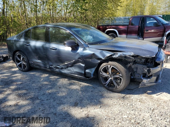 2025 Volvo S60 Core with VIN 7JRL12GJ6SG364732, listed as a Copart auction lot 53539135 with 9,243 mi miles and Salvage Title. Bid and sale history available at carsss.com. Image 4.