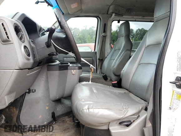 2012 Ford Econoline Passenger XL with VIN 1FMNE1BW3CDA38183, listed as a Copart auction lot 60442015 with 139,581 mi miles and Clean title. Bid and sale history available at DreamBid. Image 7.