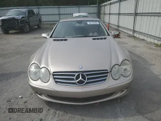 2005 Mercedes-Benz SL z VIN WDBSK76F25F087071, wystawiony jako Copart lot #56153185 z przebiegiem 95 135 mil mil oraz Tytuł czysty. Historia ofert i sprzedaży dostępna na DreamBid. Obrazek 5.