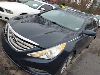 2013 Hyundai Sonata Limited with VIN 5NPEC4AB4DH804900, listed as a IAAI auction lot 41619907 with 152,278 mi miles and . Bid and sale history available at DreamBid. Image 2.