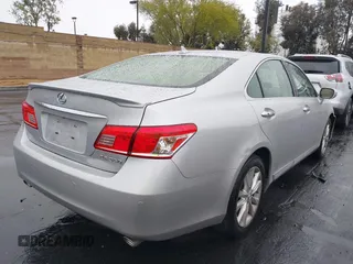 2012 Lexus ES 330 z VIN JTHBK1EG3C2489189, wystawiony jako IAAI lot #42174140 z przebiegiem 112 394 mil mil oraz . Historia ofert i sprzedaży dostępna na DreamBid. Obrazek 4.