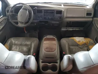 2000 Ford Excursion Limited с VIN 1FMNU43S8YEA45745, выставлен на аукционе Copart как лот 60571565 с пробегом 155 501 миль миль и Чистый • Clean title. История ставок и продаж доступна на DreamBid. Изображение 8.