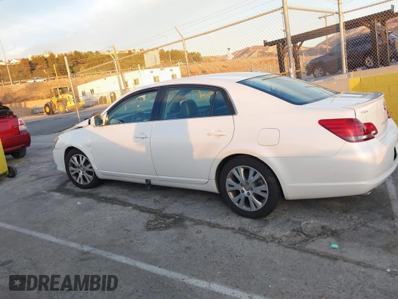 2008 Toyota Avalon XL with VIN 4T1BK36B38U272121, listed as a IAAI auction lot 41200326 with 138,260 mi miles. Bid and sale history available at carsss.com. Image 14.