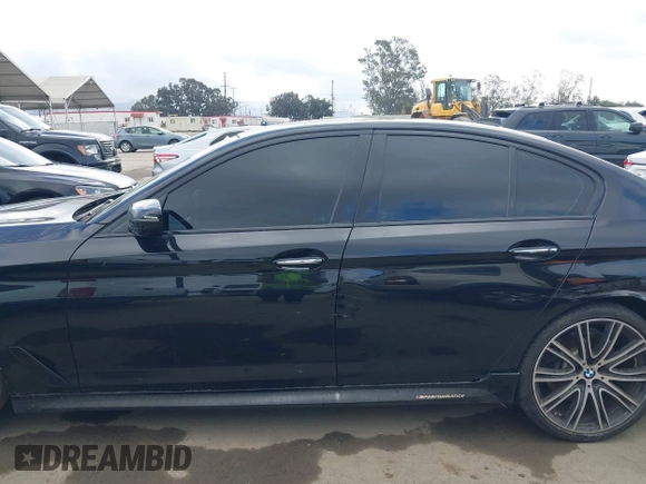 2018 BMW 5 Series 540i z VIN WBAJE5C5XJWA94252, wystawiony jako IAAI lot #42119366 z przebiegiem 53 762 mil mil oraz . Historia ofert i sprzedaży dostępna na DreamBid. Obrazek 14.