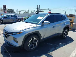 2024 Hyundai Tucson SEL Convenience with VIN KM8JCCD16RU157257, listed as a IAAI auction lot 41993181 with 12,781 mi miles and . Bid and sale history available at carsss.com. Image 18.