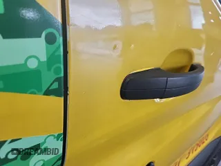 2018 Ford Transit z VIN 1FTKR3XM7JKB52131, wystawiony jako IAAI lot #42619706 z przebiegiem 220 342 mil mil oraz . Historia ofert i sprzedaży dostępna na DreamBid. Obrazek 1.