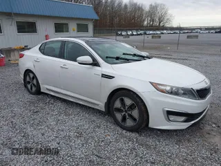 2013 Kia Optima Hybrid EX with VIN KNAGM4AD9D5040367, listed as a IAAI auction lot 41582586 with 152,534 mi miles. Bid and sale history available at carsss.com. Image 1.