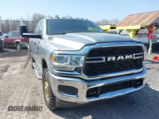 2022 Ram 2500 Tradesman with VIN 3C6UR5CL8NG280660, listed as a IAAI auction lot 42077678 with 84,009 mi miles and . Bid and sale history available at DreamBid. Image 6.
