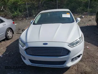 2013 Ford Fusion SE with VIN 3FA6P0HR5DR280583, listed as a IAAI auction lot 41896243 with 226,610 mi miles. Bid and sale history available at carsss.com. Image 6.