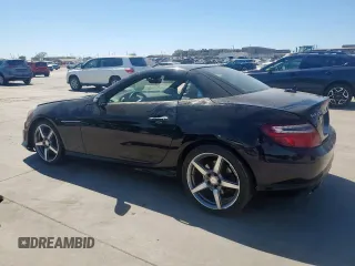 2015 Mercedes-Benz SLK 250 z VIN WDDPK4HA9FF107718, wystawiony jako Copart lot #50418325 z przebiegiem 73 718 mil mil oraz Czysty tytuł • Clean title. Historia ofert i sprzedaży dostępna na DreamBid. Obrazek 2.