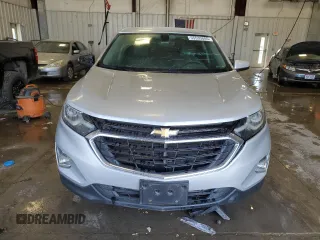 2018 Chevrolet Equinox LT z VIN 3GNAXJEV3JL104472, wystawiony jako Copart lot #55535805 z przebiegiem 119 748 mil mil oraz Czysty tytuł • Clean title. Historia ofert i sprzedaży dostępna na DreamBid. Obrazek 5.