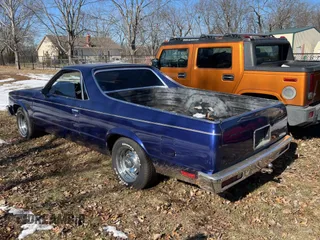 1981 GMC Caballero z VIN 1GTCW80K6BD500123, wystawiony jako Copart lot #42984295 z przebiegiem 46 091 mil mil oraz Tytuł czysty. Historia ofert i sprzedaży dostępna na DreamBid. Obrazek 3.