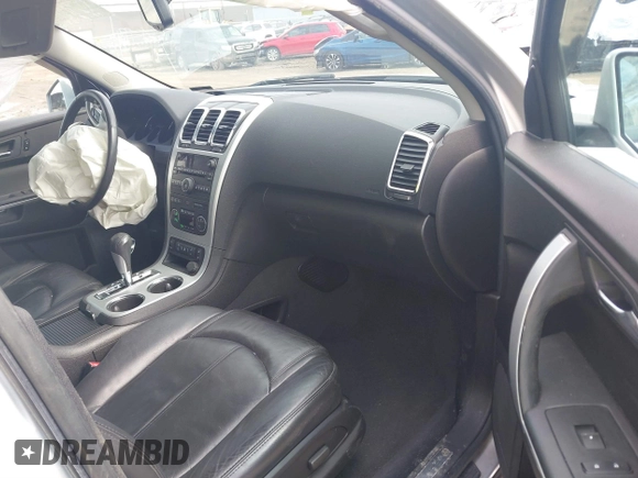 2011 GMC Acadia SLT1 with VIN 1GKKRRED6BJ208108, listed as a IAAI auction lot 41757852 with 114,157 mi miles. Bid and sale history available at carsss.com. Image 5.