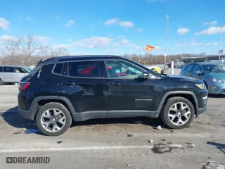 2018 Jeep Compass Limited with VIN 3C4NJDCB9JT245729, listed as a IAAI auction lot 41274769 with 75,167 mi miles. Bid and sale history available at carsss.com. Image 13.