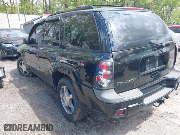 2008 Chevrolet TrailBlazer 3LT with VIN 1GNDT13S382231266, listed as a IAAI auction lot 42216198 with 144,302 mi miles and . Bid and sale history available at DreamBid. Image 3.