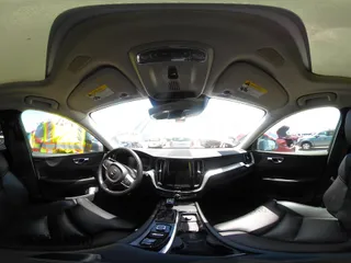 2019 Volvo XC60 Momentum with VIN LYV102DKXKB224961, listed as a IAAI auction lot 42377394 with 71,234 mi miles and . Bid and sale history available at DreamBid. Image 18.