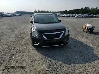 2015 Nissan Versa SV z VIN 3N1CN7AP5FL891369, wystawiony jako Copart lot #59352585 z przebiegiem 59 951 mil mil oraz Szkoda całkowita • Salvage title. Historia ofert i sprzedaży dostępna na DreamBid. Obrazek 13.