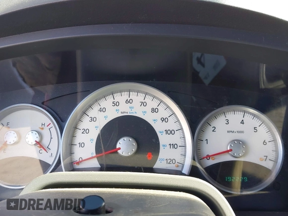 2005 Dodge Dakota SLT z VIN 1D7HE48K85S297456, wystawiony jako IAAI lot #41813718 z przebiegiem 192 229 mil mil oraz . Historia ofert i sprzedaży dostępna na DreamBid. Obrazek 7.
