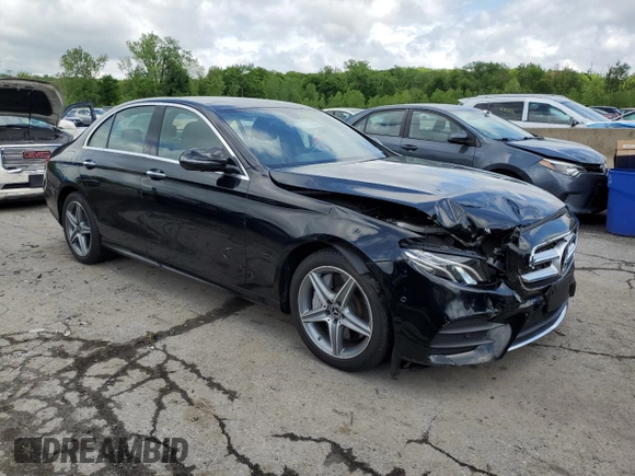 2019 Mercedes-Benz E 300 с VIN WDDZF4KB1KA639339, выставлен на аукционе Copart как лот 56724695 с пробегом 27 003 миль миль и Списание • Salvage title. История ставок и продаж доступна на DreamBid. Изображение 4.