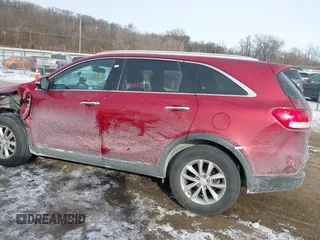 2016 Kia Sorento LX with VIN 5XYPGDA5XGG180698, listed as a IAAI auction lot 41417694 with 84,229 mi miles. Bid and sale history available at carsss.com. Image 14.