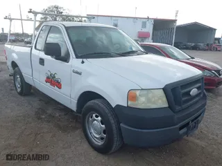 2007 Ford F-150 XL with VIN 1FTRF12287NA04448, listed as a IAAI auction lot 41727100 with 174,398 mi miles. Bid and sale history available at carsss.com. Image 1.