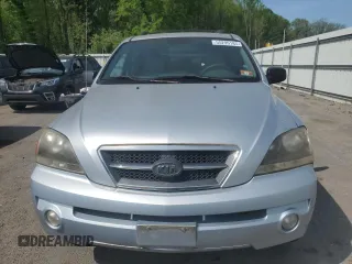2005 Kia Sorento LX with VIN KNDJC733955478664, listed as a Copart auction lot 55295185 with 61,058 mi miles and Clean Title. Bid and sale history available at DreamBid. Image 5.