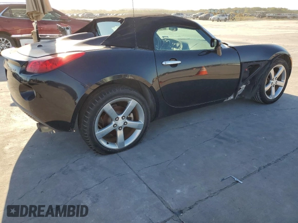 2007 Pontiac Solstice z VIN 1G2MB35B57Y141041, wystawiony jako Copart lot #70661994 z przebiegiem Nie podano mil oraz Czysty tytuł • Clean title. Historia ofert i sprzedaży dostępna na DreamBid. Obrazek 3.