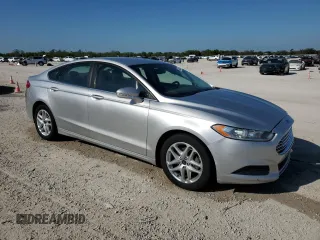 2014 Ford Fusion SE with VIN 3FA6P0HD9ER387058, listed as a Copart auction lot 48582345 with 163,588 mi miles and Salvage Title. Bid and sale history available at carsss.com. Image 4.