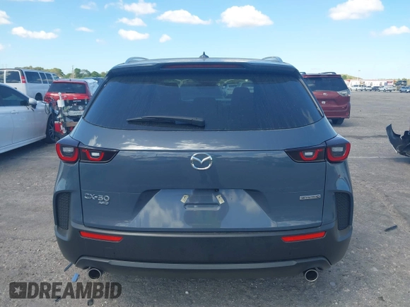 2024 Mazda CX-50 S Premium Plus z VIN 7MMVABEM4RN171943, wystawiony jako IAAI lot #41839219 z przebiegiem 13 733 mil mil oraz . Historia ofert i sprzedaży dostępna na DreamBid. Obrazek 17.