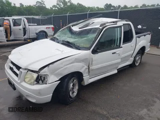 2004 Ford Explorer Sport Trac XLS z VIN 1FMZU67K64UB35063, wystawiony jako IAAI lot #42092229 z przebiegiem 344 554 mil mil oraz . Historia ofert i sprzedaży dostępna na DreamBid. Obrazek 2.