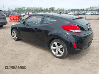 2013 Hyundai Veloster w/Gray Int with VIN KMHTC6AD6DU179826, listed as a IAAI auction lot 42151479 with 82,643 mi miles. Bid and sale history available at carsss.com. Image 3.