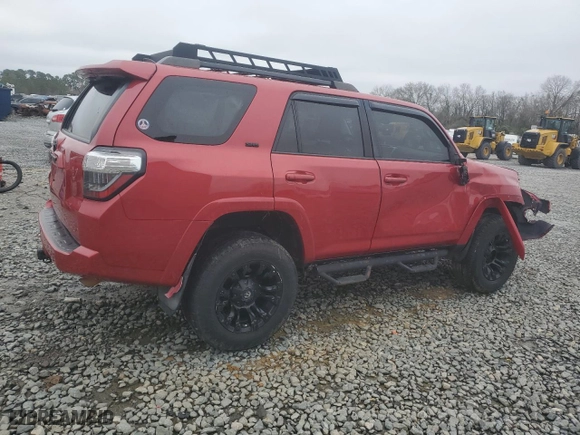 2019 Toyota 4Runner SR5 with VIN JTEZU5JR9K5198763, listed as a Copart auction lot 48118725 with 135,988 mi miles and Salvage Title. Bid and sale history available at carsss.com. Image 3.