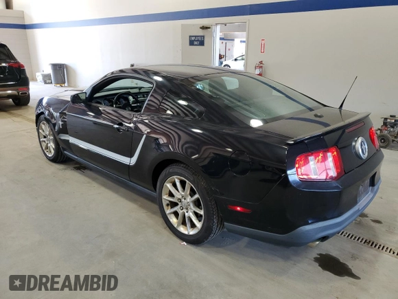 2011 Ford Mustang V6 z VIN 1ZVBP8AM7B5144930, wystawiony jako Copart lot #59091965 z przebiegiem 224 980 mil mil oraz Czysty tytuł • Clean title. Historia ofert i sprzedaży dostępna na DreamBid. Obrazek 2.