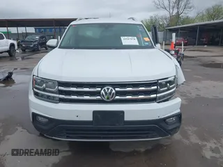 2019 Volkswagen Atlas SE z VIN 1V2WR2CA9KC593891, wystawiony jako IAAI lot #41947078 z przebiegiem 74 525 mil mil oraz . Historia ofert i sprzedaży dostępna na DreamBid. Obrazek 13.