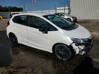 2018 Honda Fit Sport with VIN 3HGGK5G62JM706788, listed as a Copart auction lot 82872004 with 137,288 mi miles and Salvage Title. Bid and sale history available at DreamBid. Image 4.